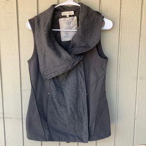 Indigenous sweater vest with zip nwt